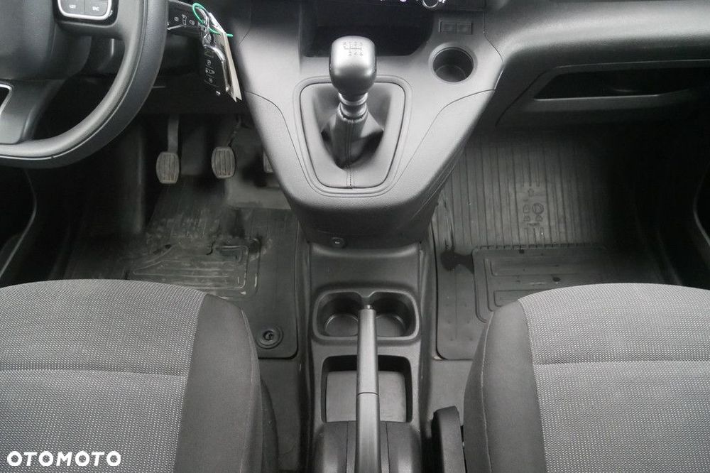 Toyota ProAce 1.5 D-4D Long Active SalonPL VAT23% Właścicielem pojazdu jest Ayvens Financial Services Polska - 11