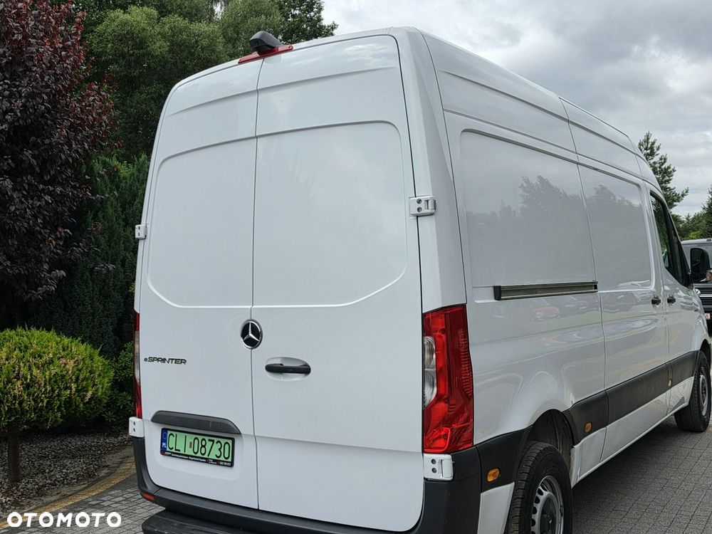 Mercedes-Benz Sprinter - 5