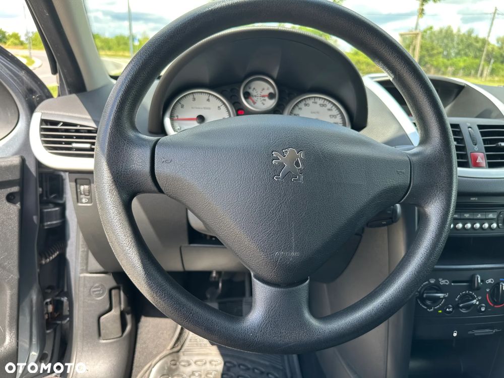 Peugeot 207 75 Urban Move - 14