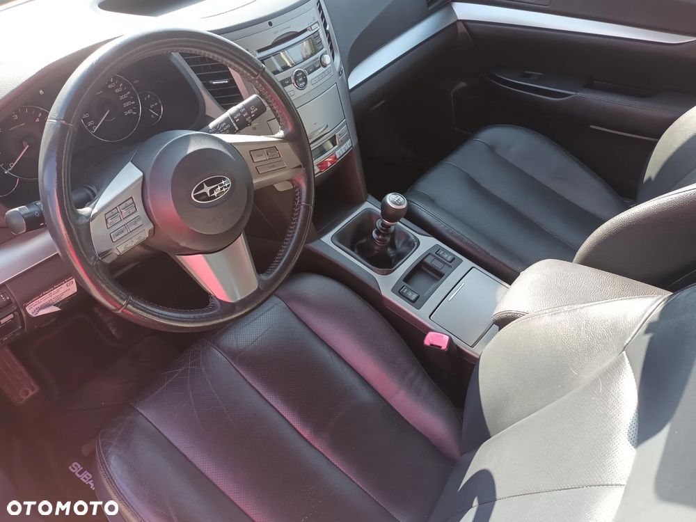 Subaru Outback Legacy 2.0 D Comfort - 4