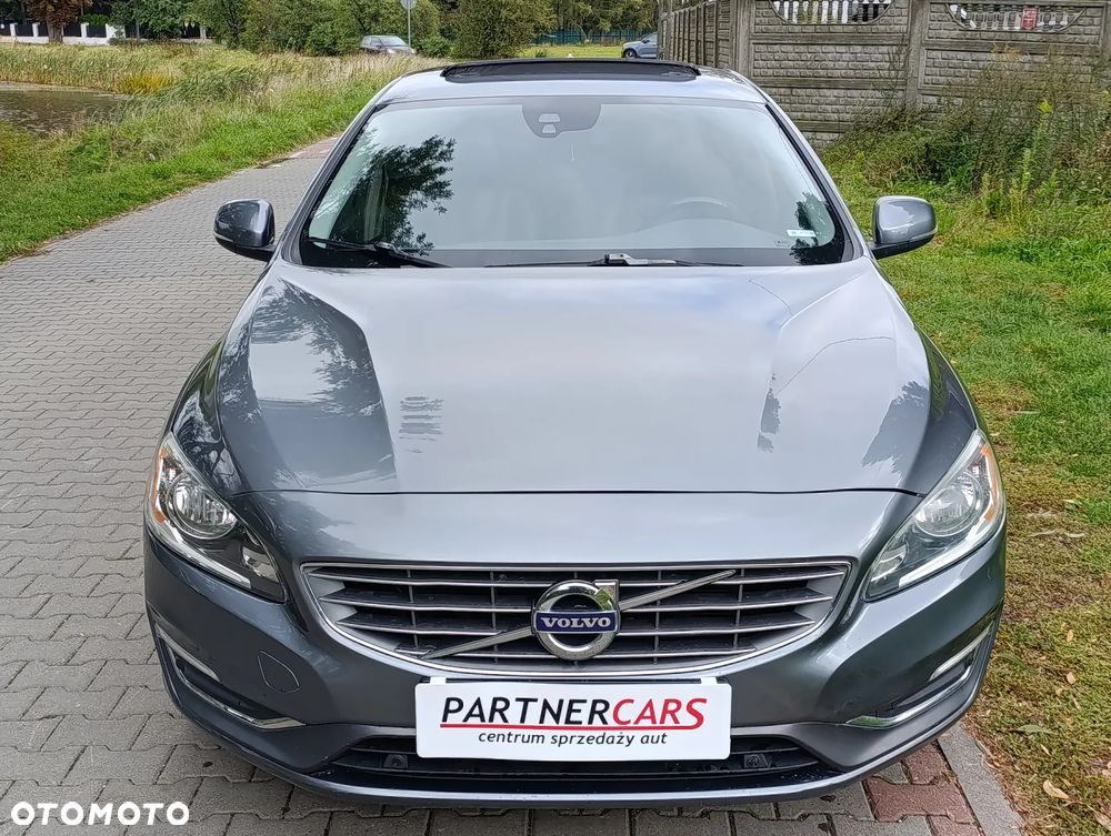 Volvo S60 2016 photo 2