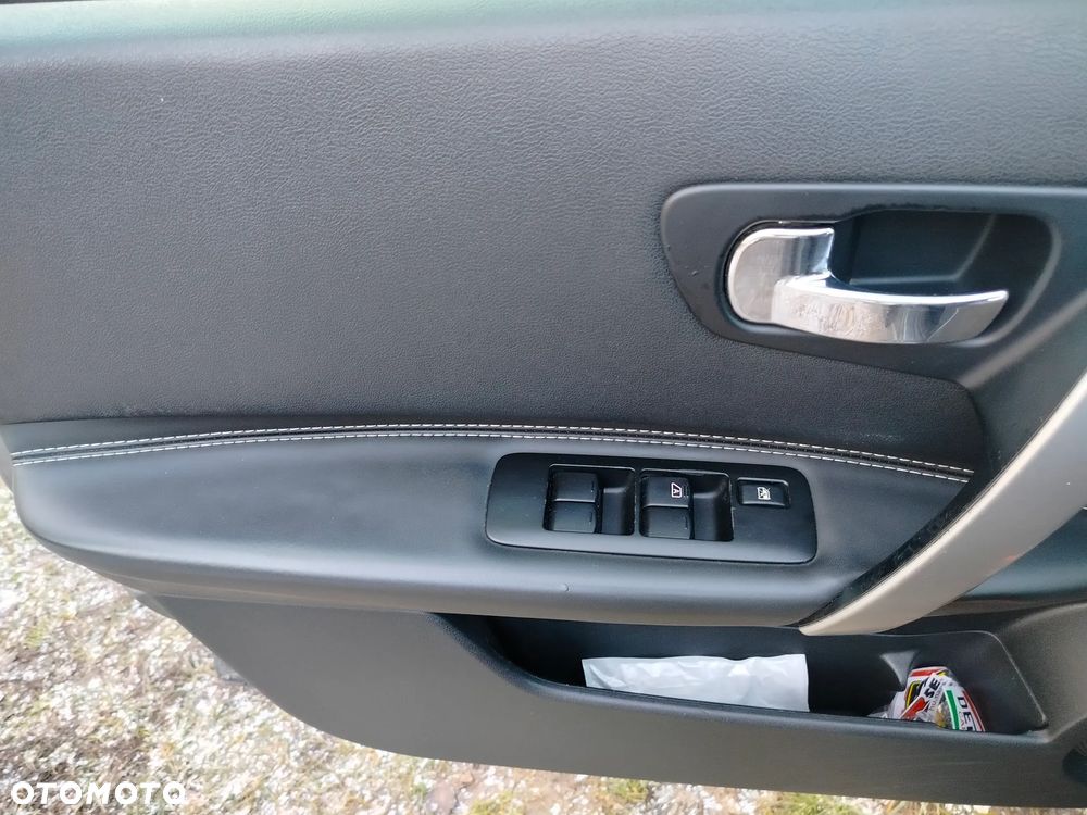 Nissan Qashqai 2.0 dCi Tekna Premium - 6