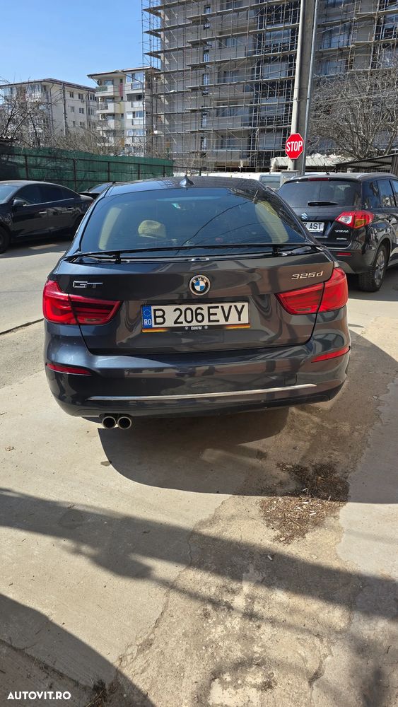 BMW Seria 3 325d Aut. Luxury Line - 13