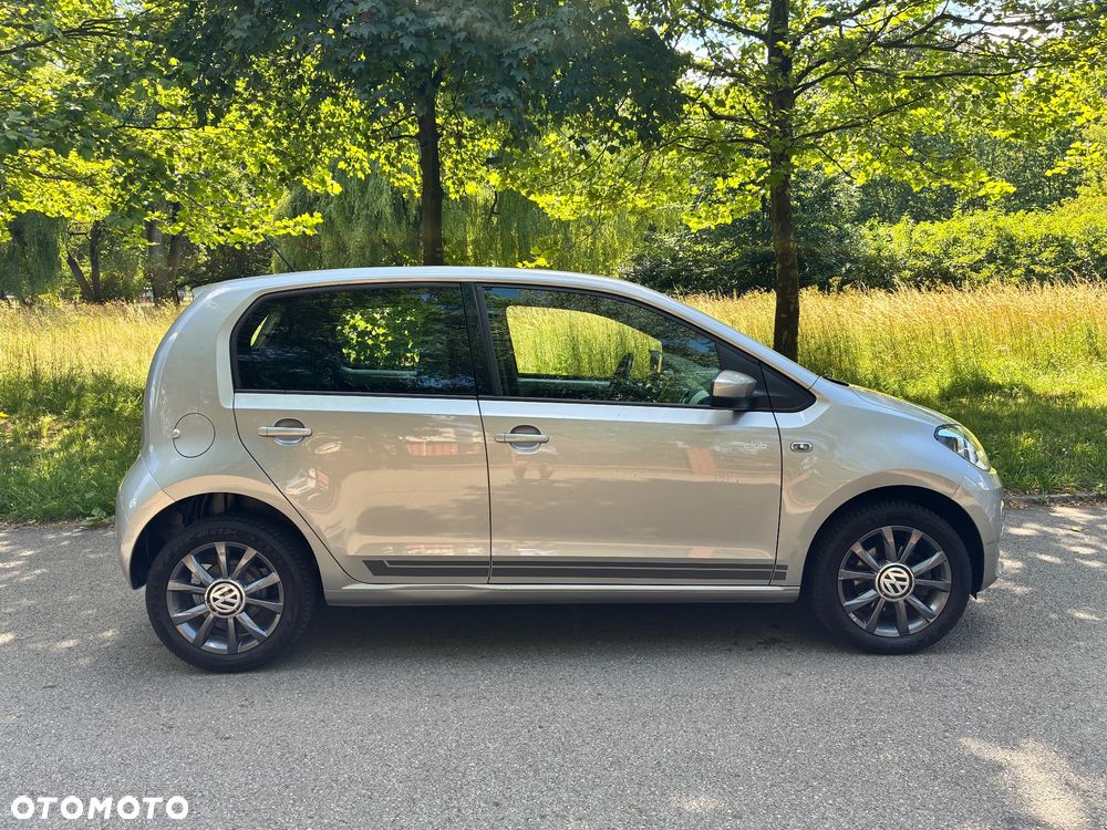 Volkswagen up! BlueMotion Technology club - 6