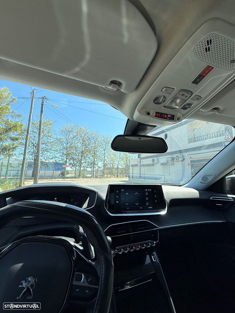 Peugeot 2008 PureTech 130 EAT8 Allure - 8