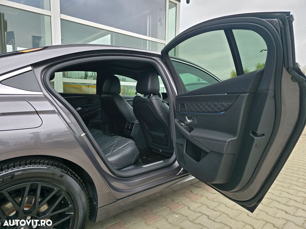 DS Automobiles DS 9 1.6 PHeV FWD 250 EAT8 PERFORMANCE Line + - 12