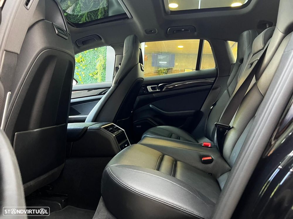 Porsche Panamera Sport Turismo 4 E-Hybrid Platinum Edition PDLS - 13