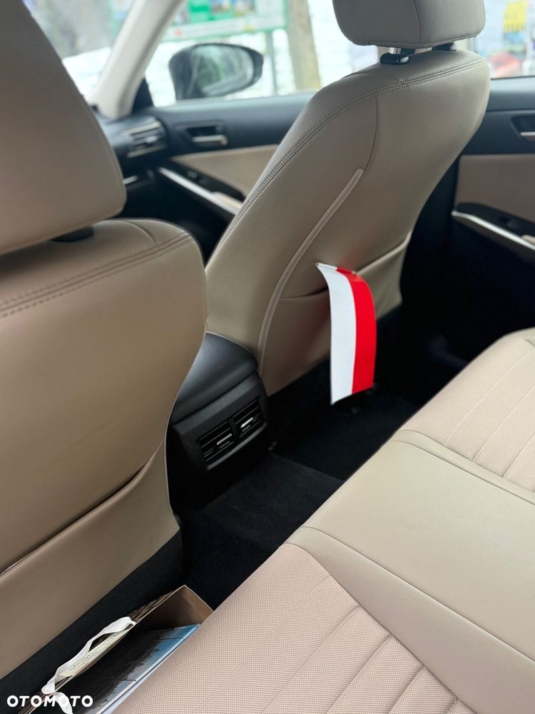 Lexus IS 200t Elegance - 14