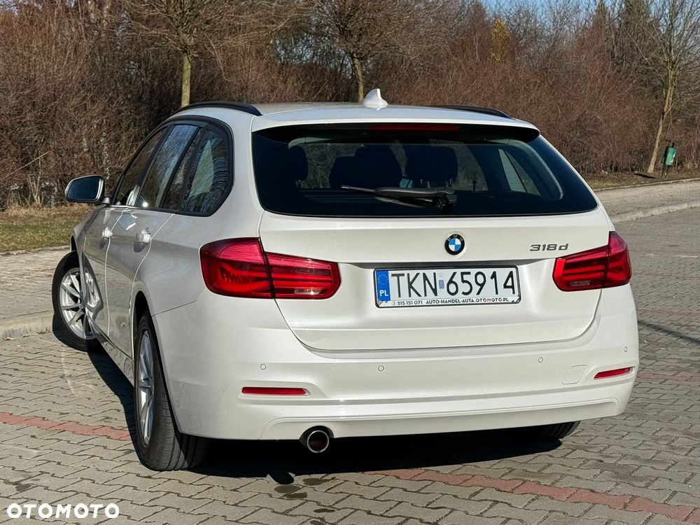 BMW Seria 3 318d M Sport Shadow - 17