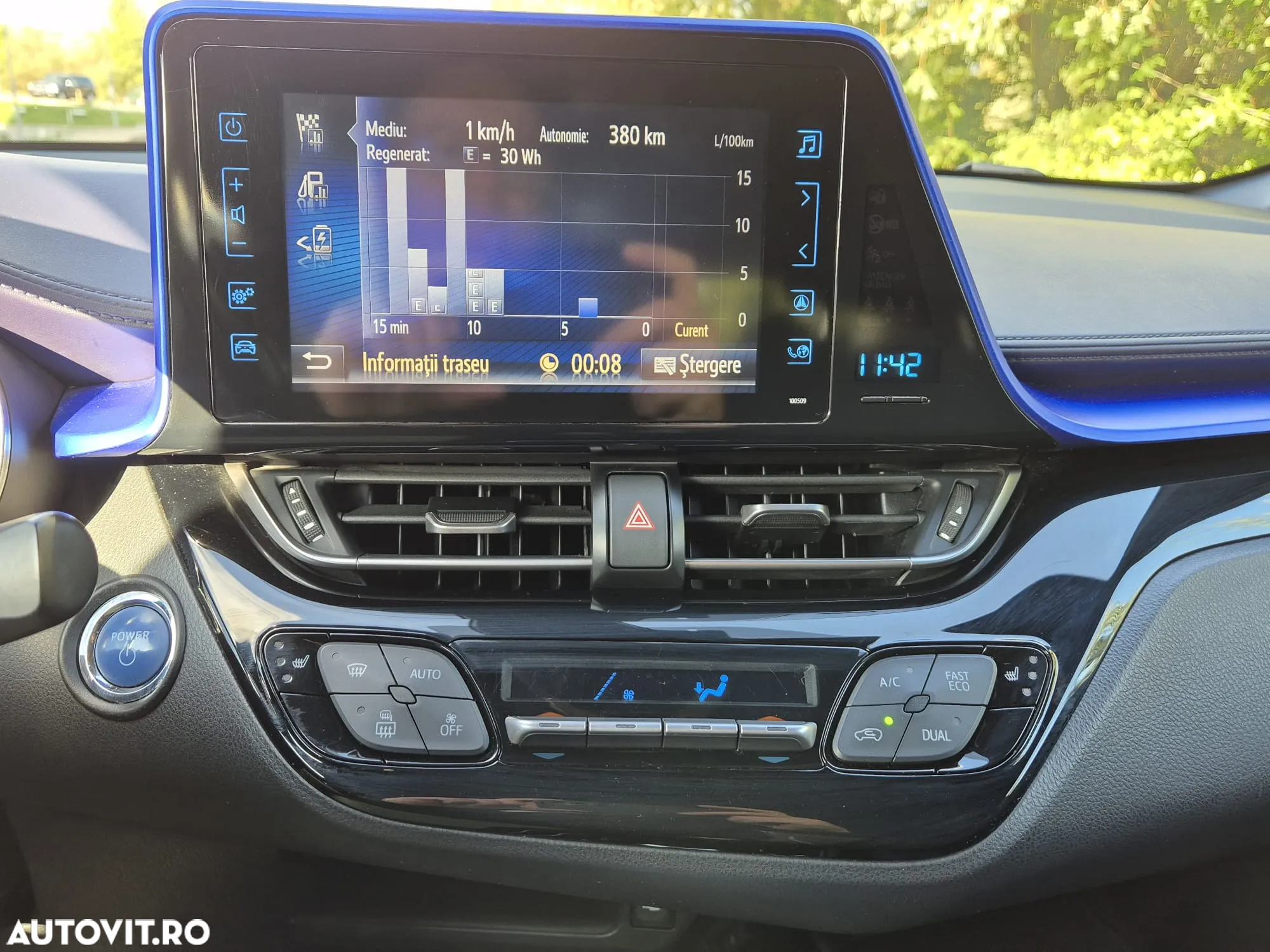 Toyota C-HR 1.8 HSD 4x2 CVT C-lassy LED - 16