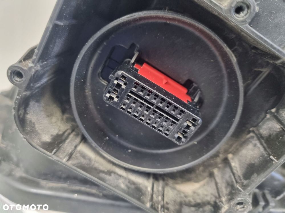 LAMPA PRAWA Volvo XC60 13-17r LIFT PRZEDNIA PRAWY PRZÓD LED europa 31420250 - 13