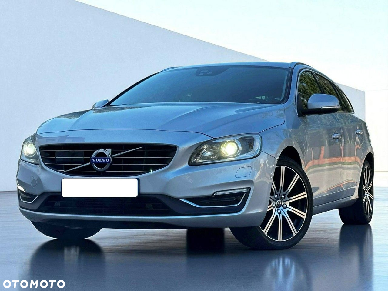 Volvo V60 D4 Geartronic Summum - 10