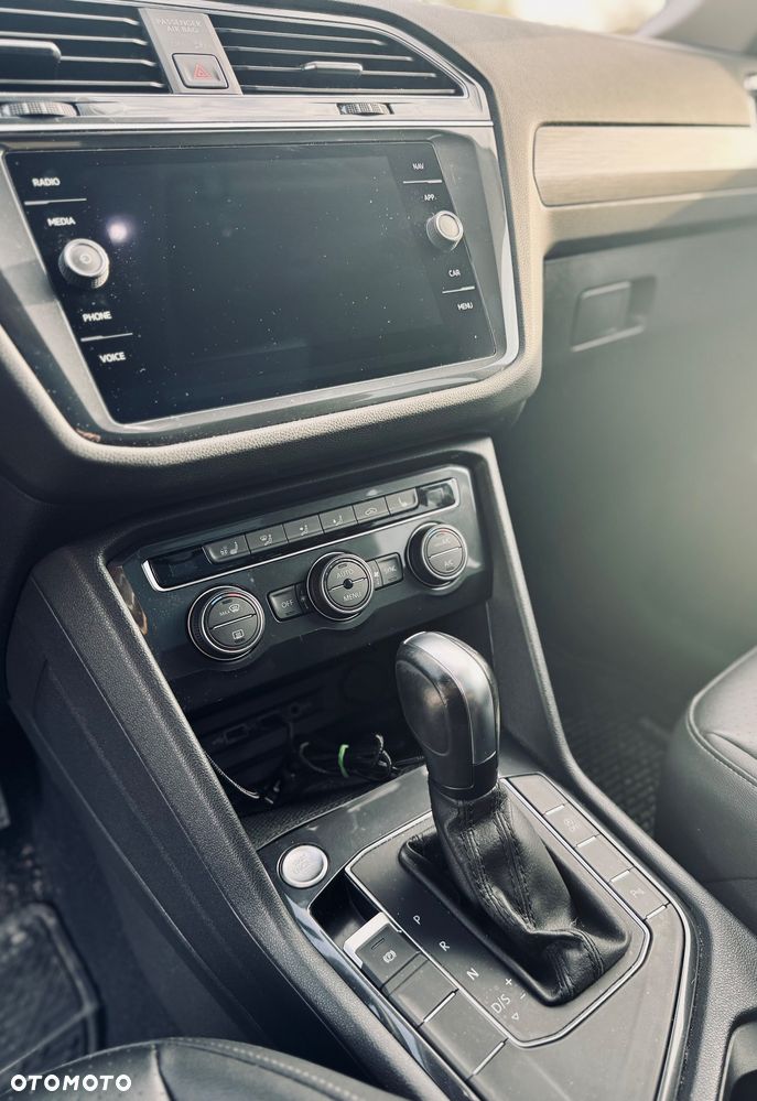 Volkswagen Tiguan - 11