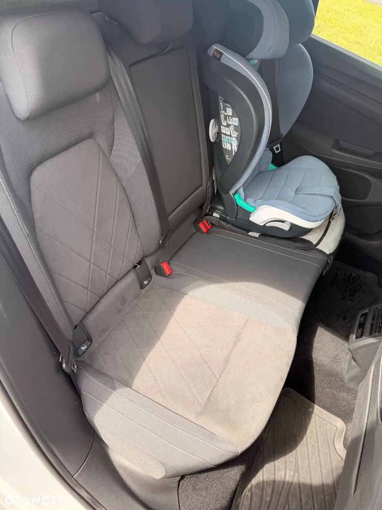 Volkswagen Golf 1.5 eTSI EVO Style DSG - 5
