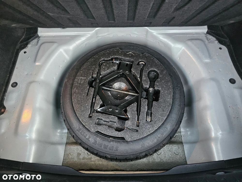 Kia Ceed - 35