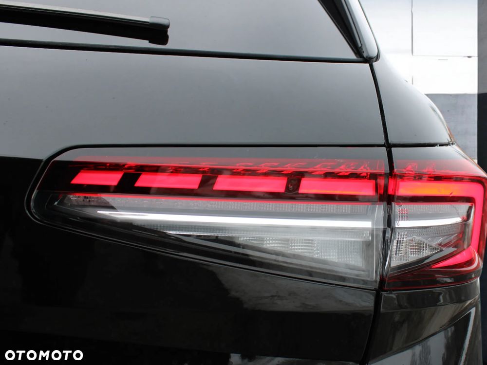 Skoda Superb 2.0 TDI SCR 4x4 Sportline DSG - 3