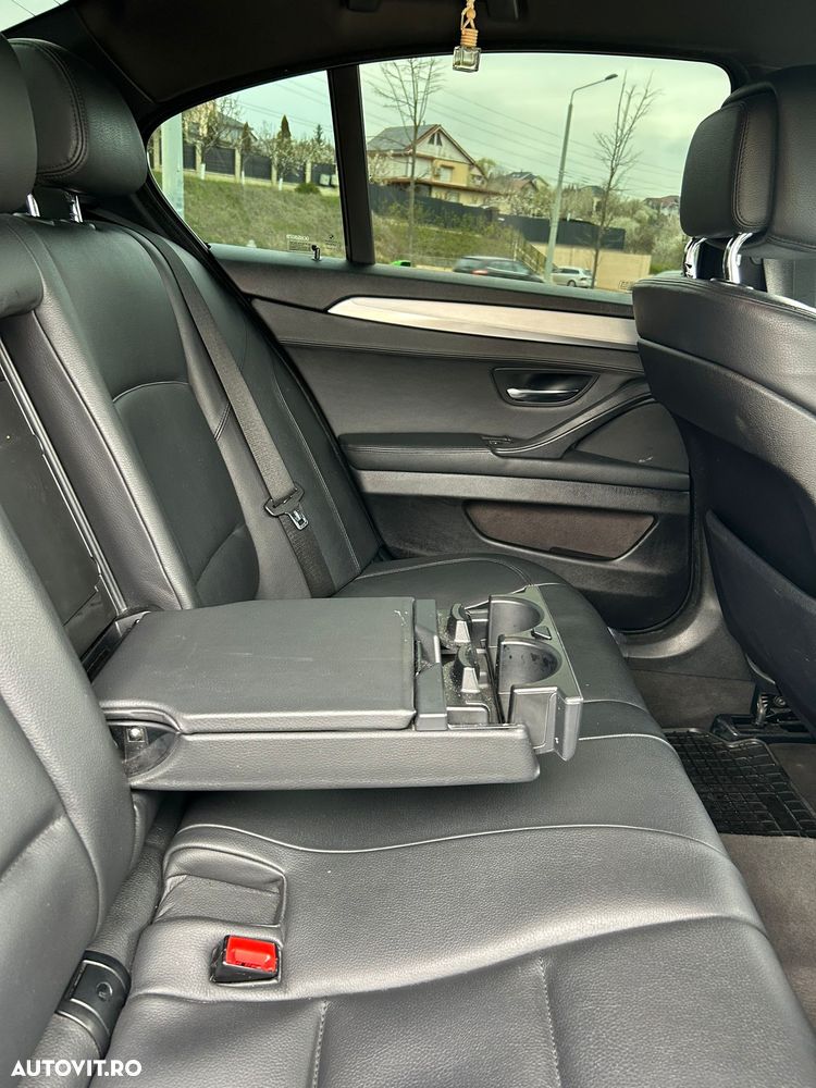 BMW Seria 5 520d - 12
