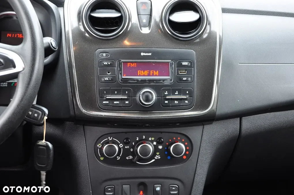Dacia Logan - 28