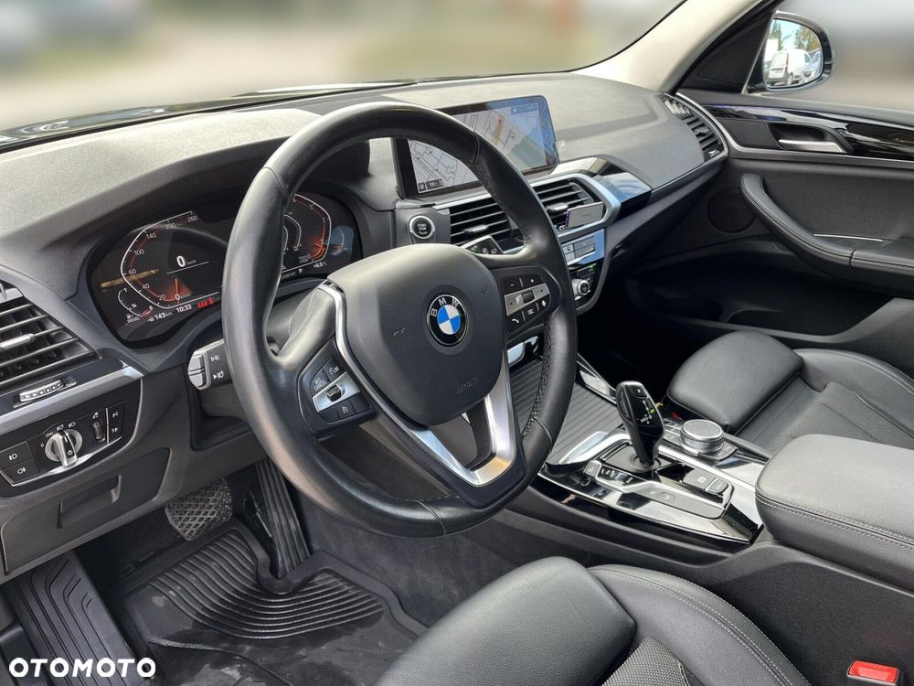 BMW X3 xDrive20d xLine - 11
