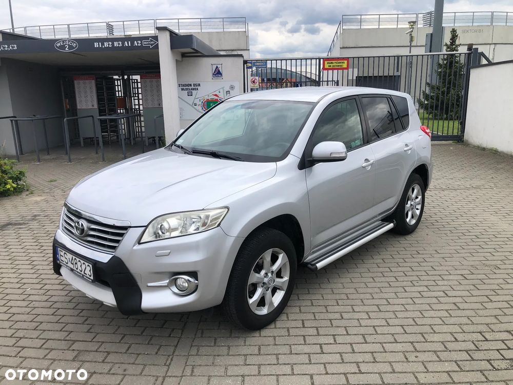 Toyota RAV4 - 4