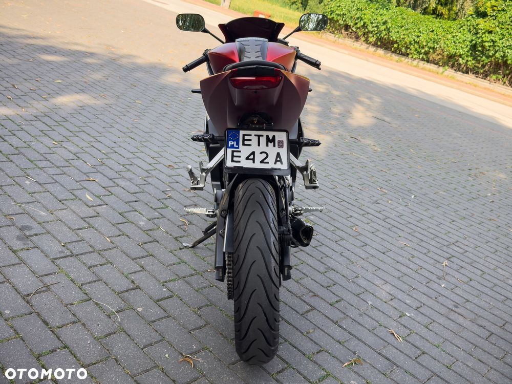 Yamaha YZF - 5