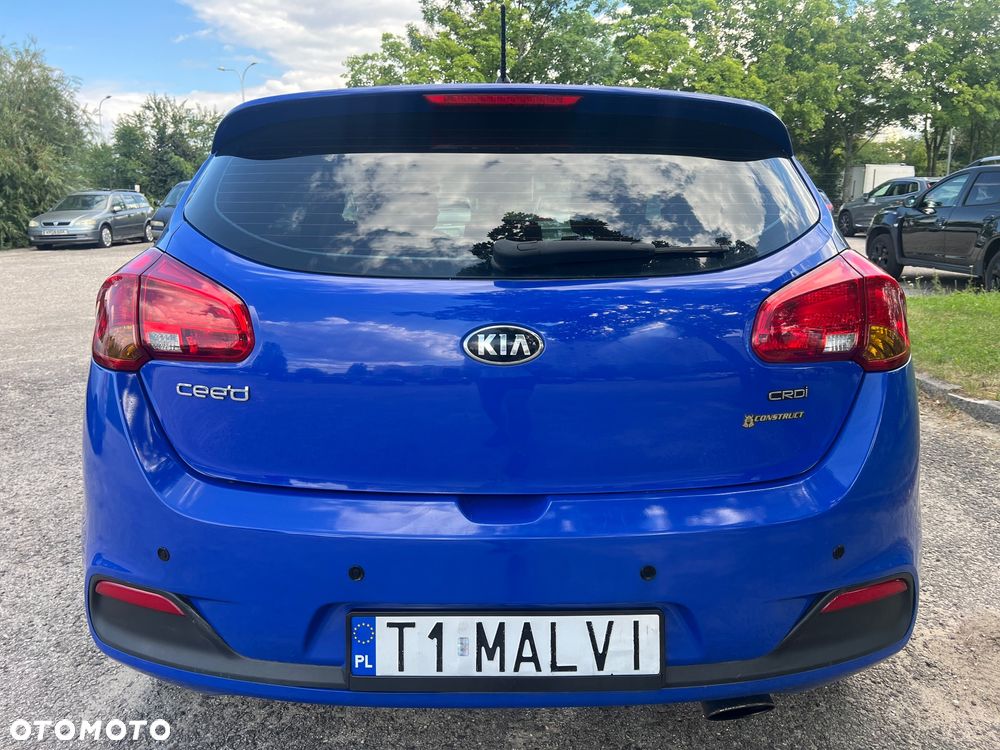 Kia Ceed - 8