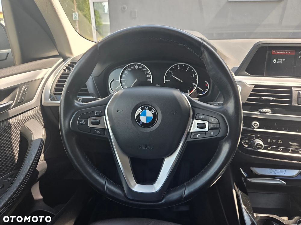 BMW X3 sDrive18d - 15