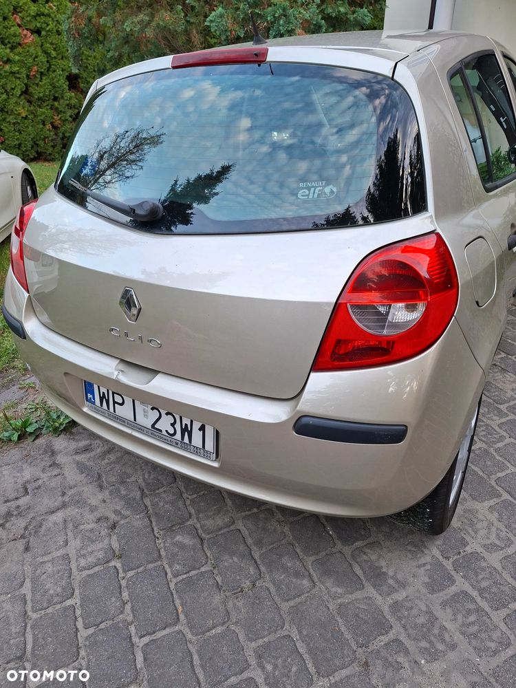 Renault Clio 1.2 16V Expression - 5
