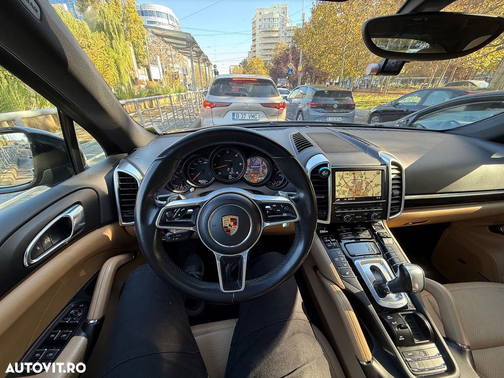 Porsche Cayenne Tiptronic S - 16