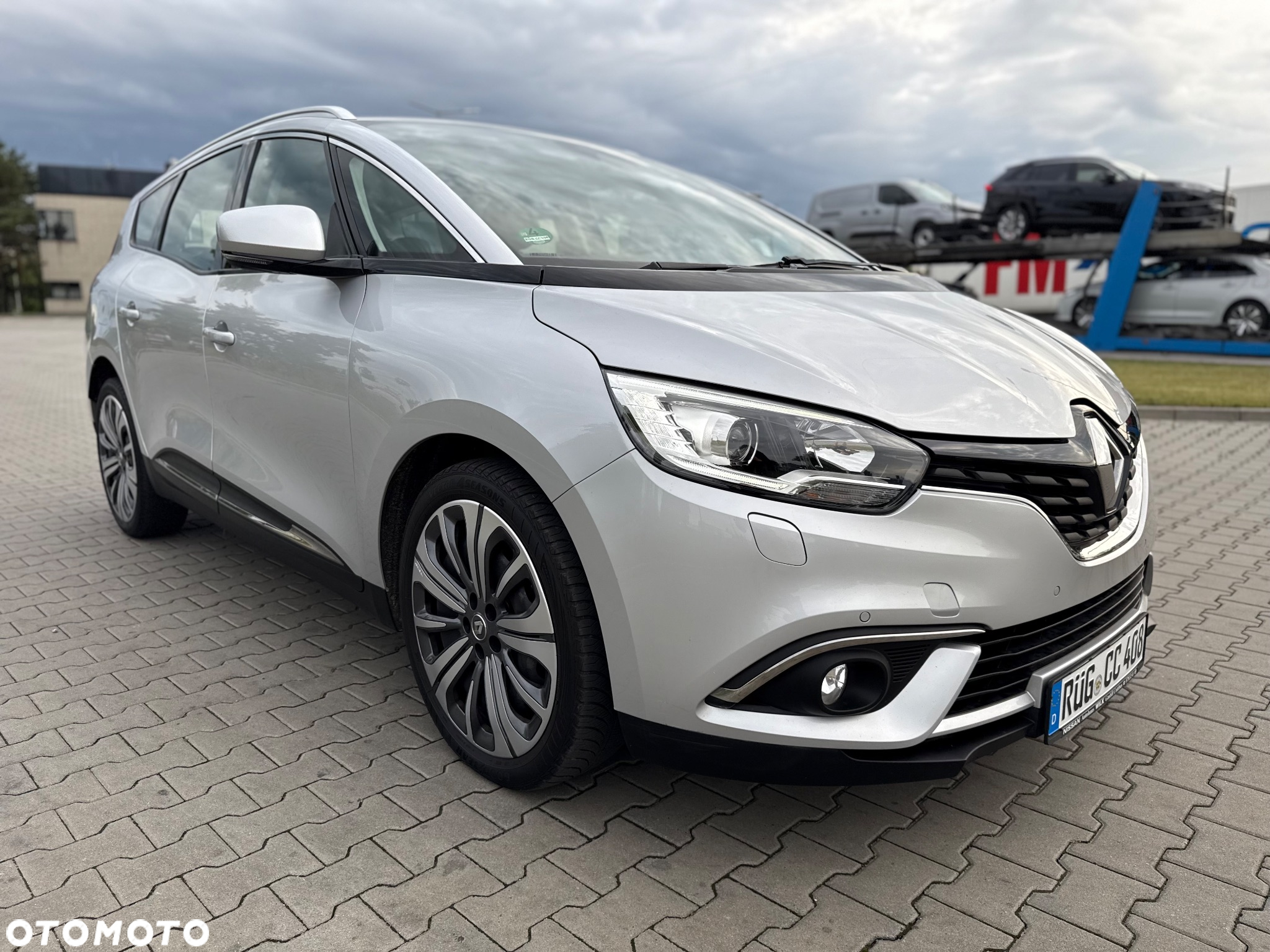 Renault Grand Scenic ENERGY dCi 110 INTENS - 9