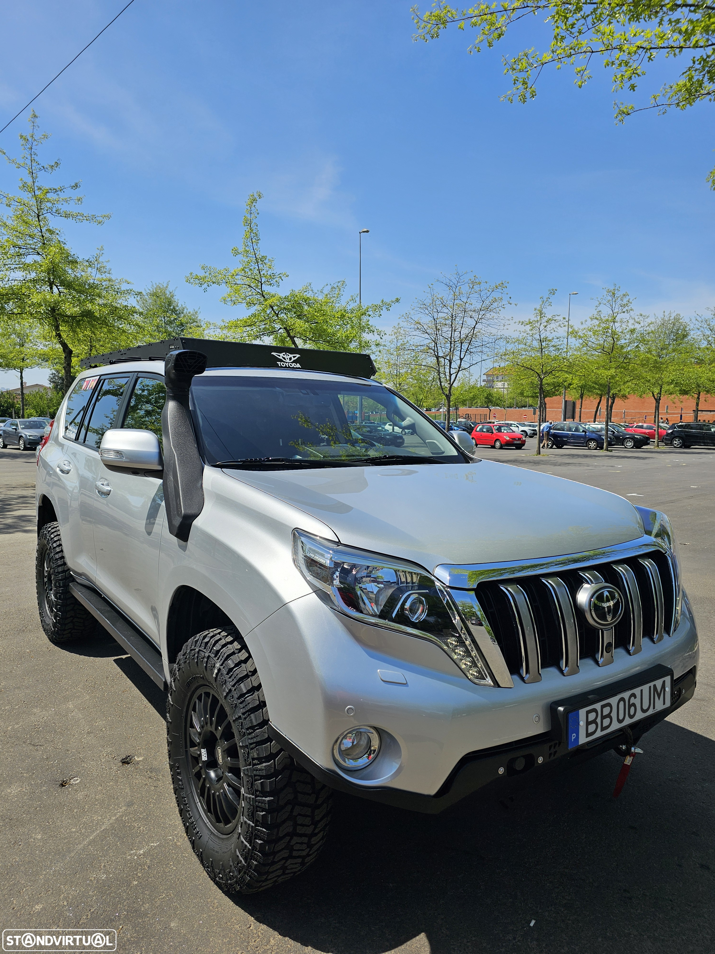 Toyota Land Cruiser Prado - 15