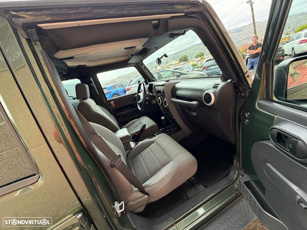 Jeep Wrangler Unlimited 2.8 CRD ATX Sahara Limited - 6