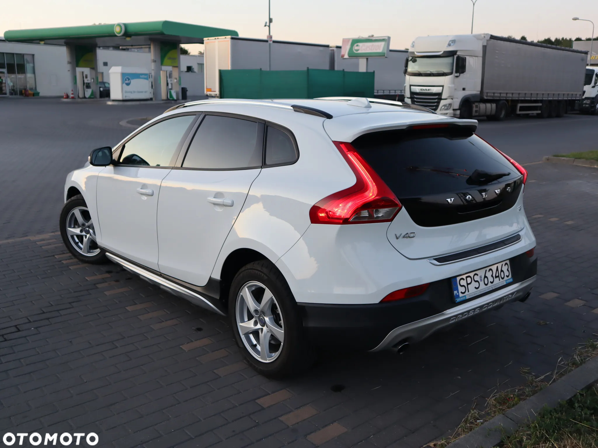 Volvo V40 Cross Country T3 Drive-E Kinetic - 13