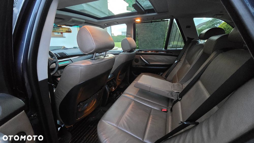 BMW X5 3.0si xDrive - 7