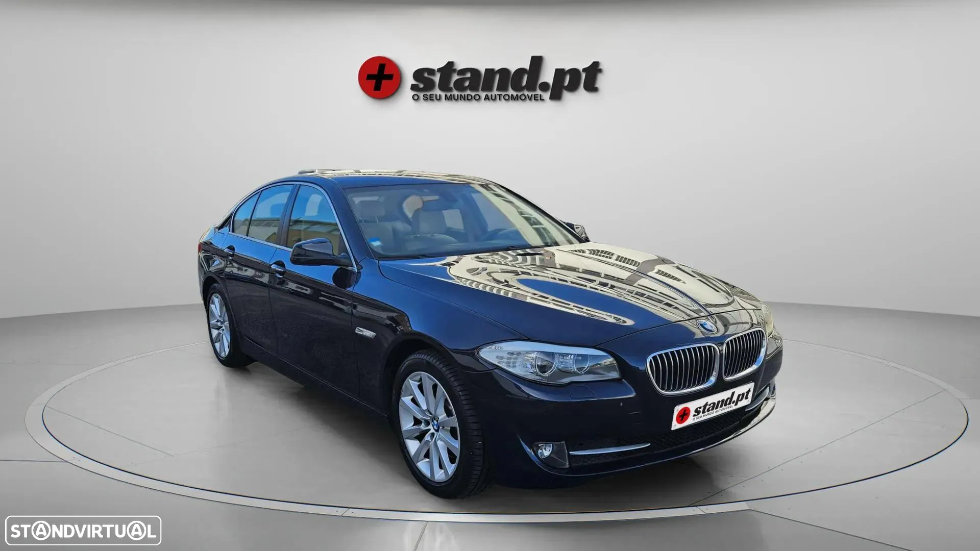 BMW 525 d Exclusive Auto 126g - 3