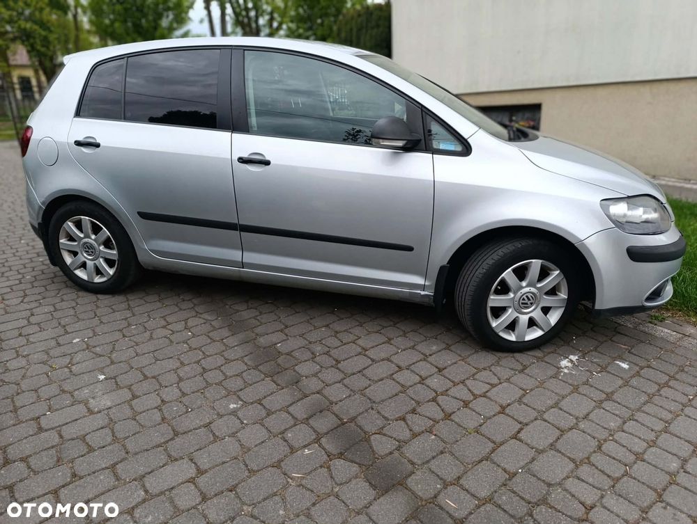 Volkswagen Golf Plus 1.9 TDI Trendline DSG - 2