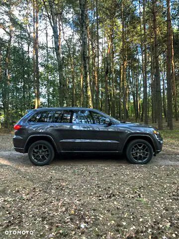 Jeep Grand Cherokee - 2