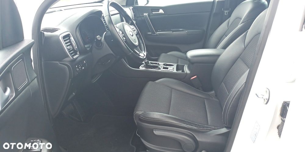 Kia Sportage 1.7 CRDI 2WD ISG Dream-Team Edition - 19