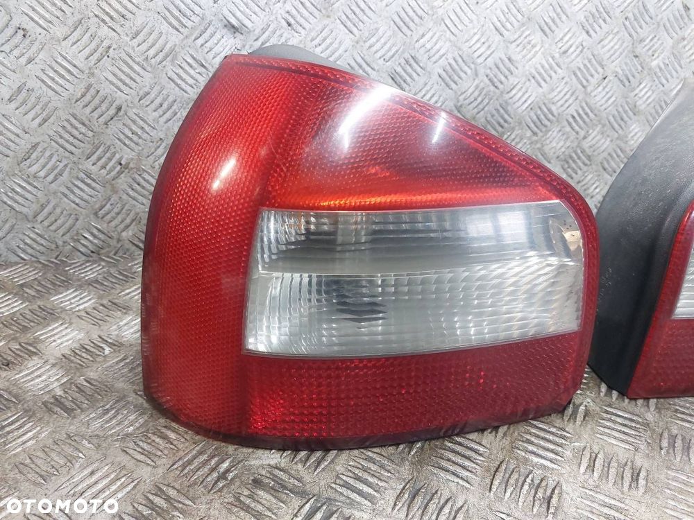 LAMPA LEWY TYŁ + PRAWY TYŁ AUDI A3 8L LIFT 8L0945095B 8L0945096B ID: 236776 - 2