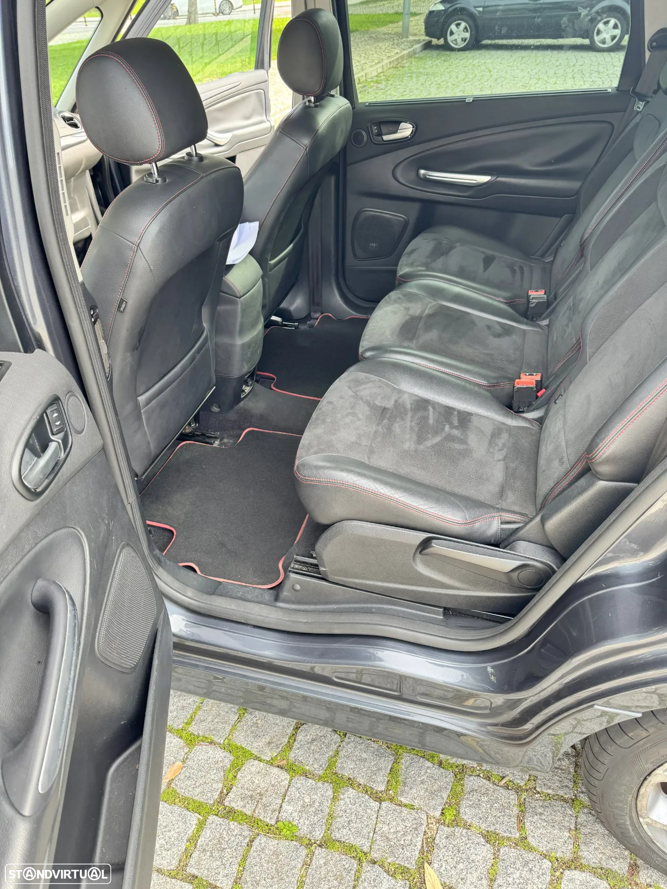 Ford S-Max 2.2 TDCi Titanium 7L - 8