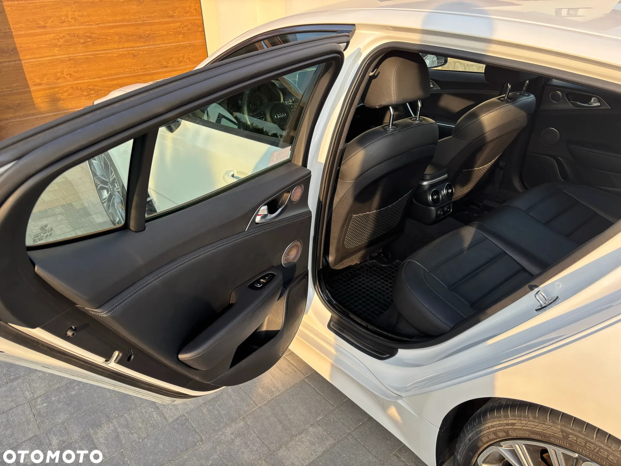Kia Stinger 2.0 T-GDI GT Line - 20