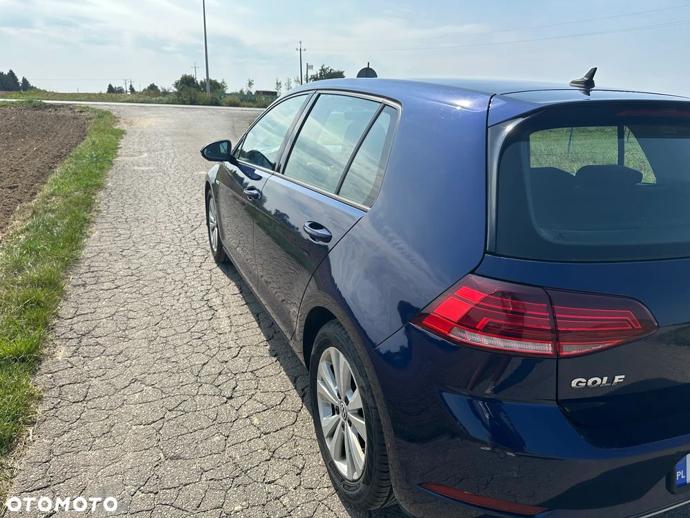 Volkswagen Golf 1.5 TSI BlueMotion ACT DSG Comfortline - 3