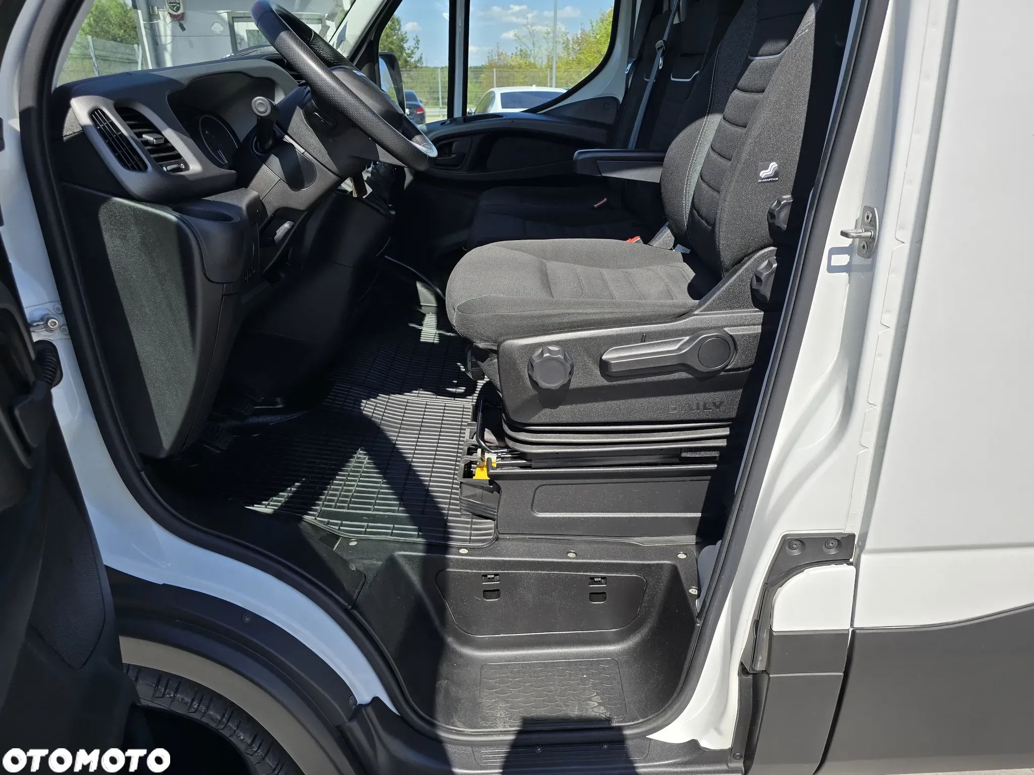 Iveco Daily 35S18  180KM Maxi L4H3 - 26