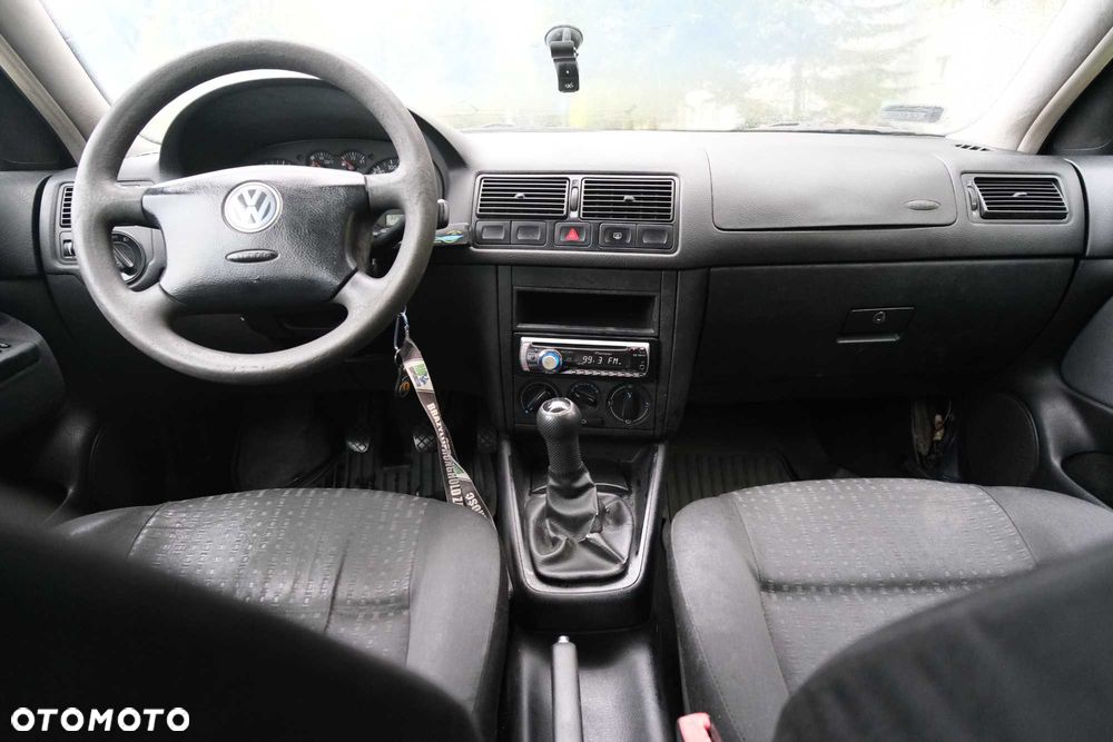 Volkswagen Golf 2001 photo 4