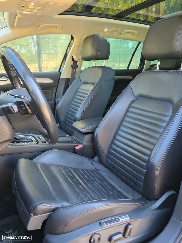 VW Passat Alltrack 2.0 TDi DSG 4Motion - 12