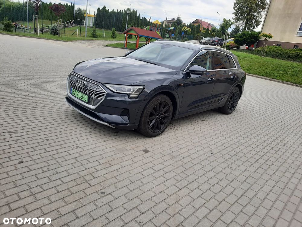 Audi e-tron - 1