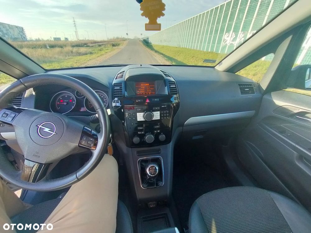 Opel Zafira 1.7 CDTI Cosmo - 17