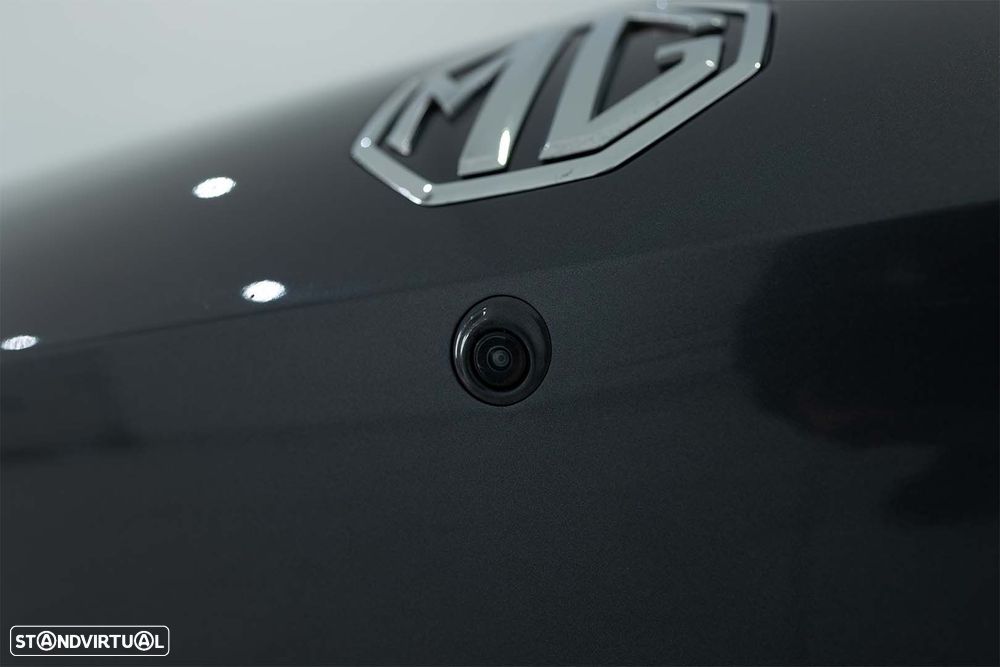 MG MG4 64 kWh Luxury - 16