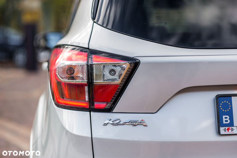Ford Kuga 2.0 TDCi FWD ST-Line - 9