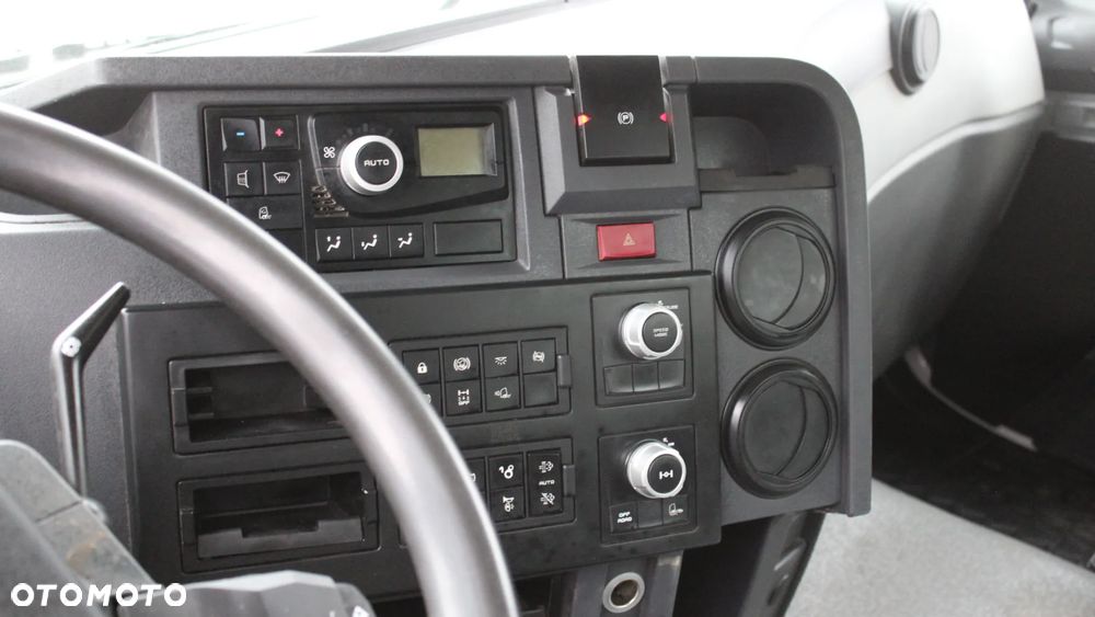 Renault K430 - 12